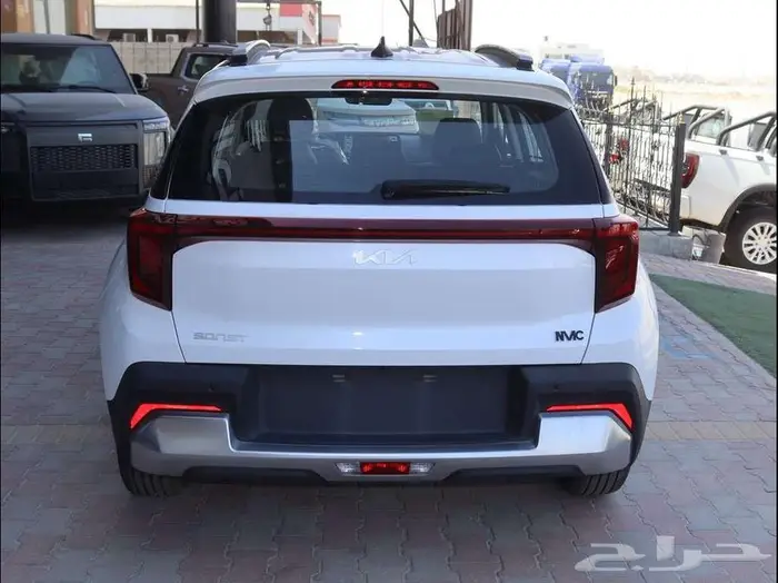 كيا سونيت Gls 11