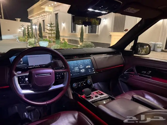 رنج روفر 2023 HSE الناغي شبه جديد 1