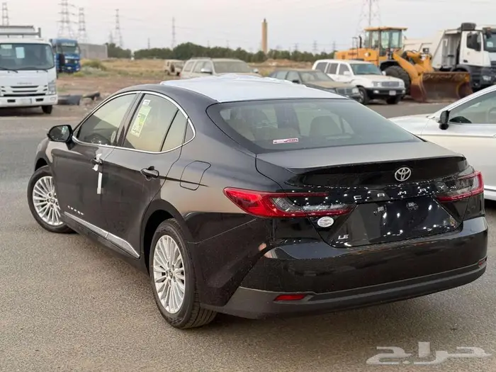 تويوتا كامري LE 2025 بنزين 6