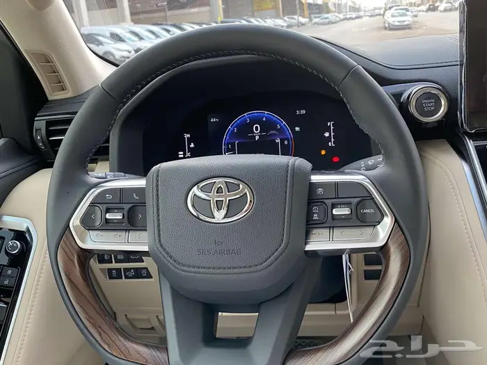 تويوتا لاندكروزر جي اكس ار L4 2025 كاش - اقساط 9