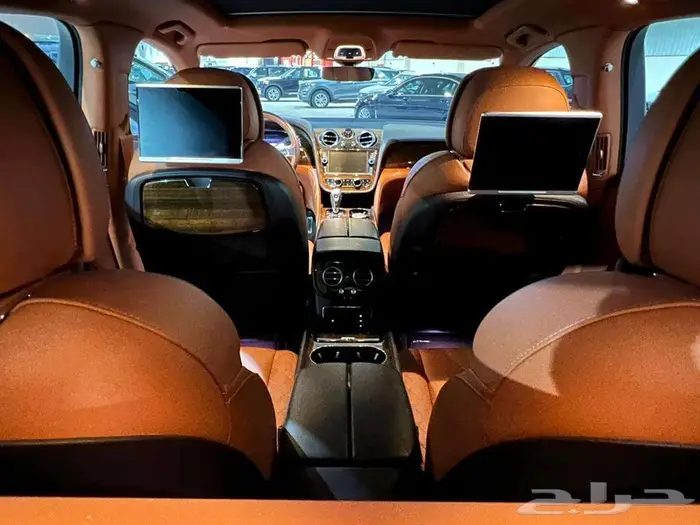 بنتلي بنتياقا موديل 2019 سعودي بدى وكالة 5