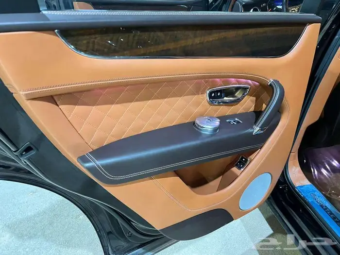 بنتلي بنتياقا موديل 2019 سعودي بدى وكالة 13