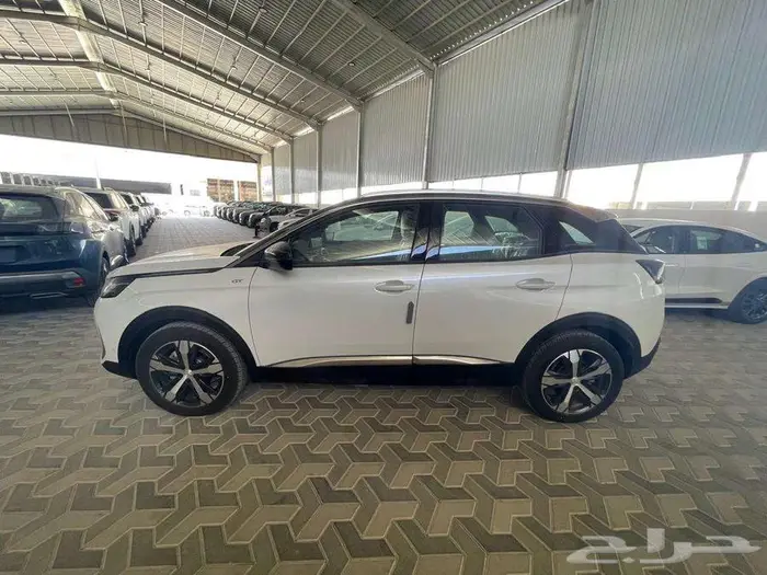 بيجو GT 3008 فل كامل 2025 بنوك وكاش ابيض 3