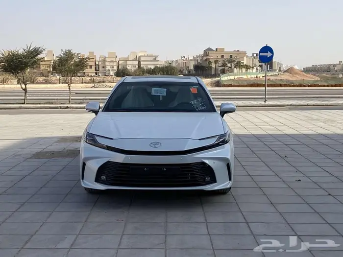 تويوتا كامري LEبنزين 2025كاش -اقساط 1