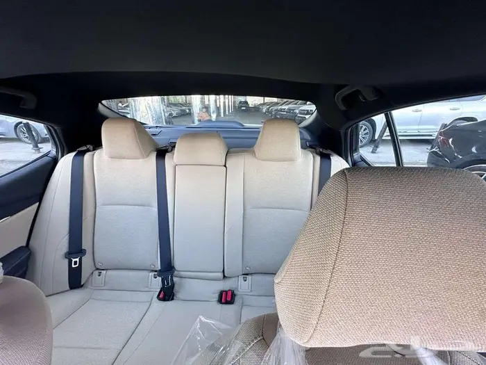 تويوتا كامري 2.5 LE 2025 بنزين كاش وتقسيط بنوك 14