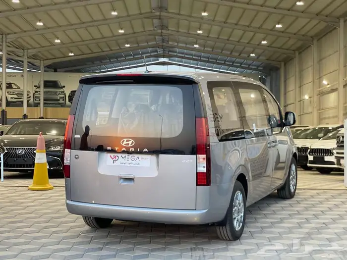 هونداي ستاريا 9 راكب -ديزل -2025 4