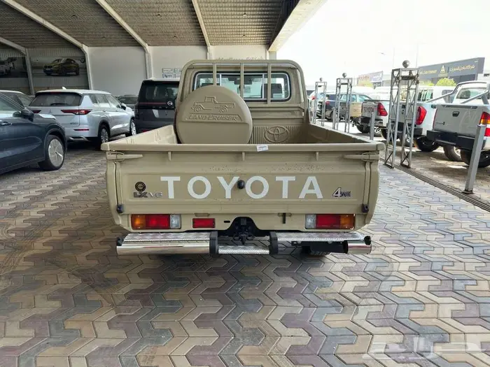 تويوتا شاص بنزين 2025 فل كامل رفرف سعودي 5