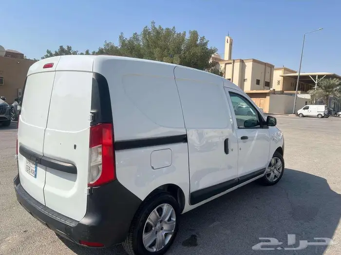 رينو دوكر 2020 نص فل نظيف جدا 6