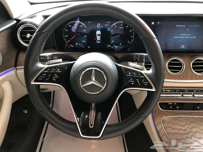 مرسيدس E350 موديل 2021 ابيض 8