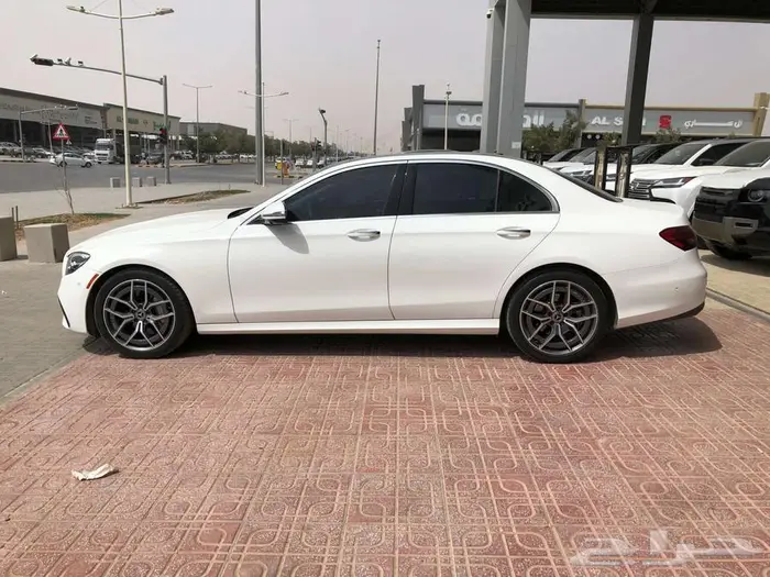 مرسيدس E350 موديل 2021 ابيض 4