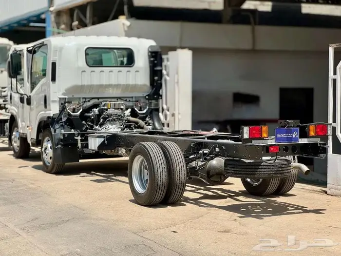 ايسوزو ديانا NPR 2025 مبيعات الكاش والتقسيط 5