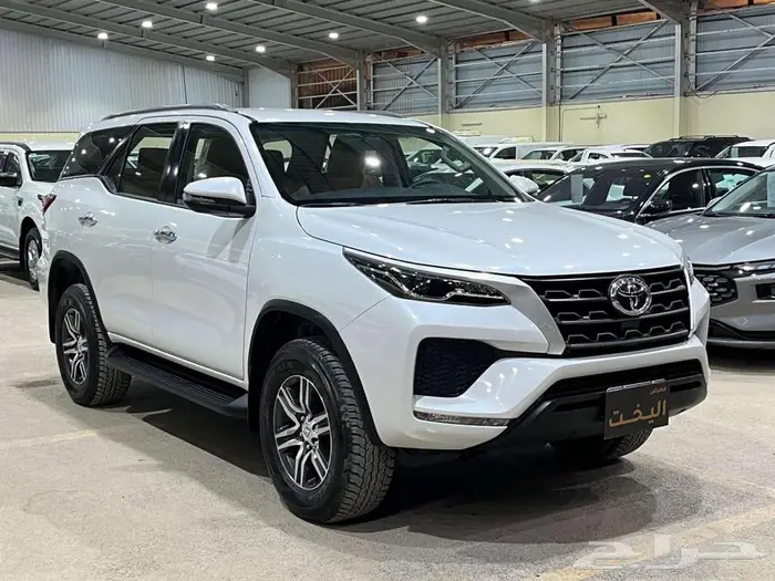 فورتشنر 2024 مخزن 4 سلندر دبل بنزين سعودي 10