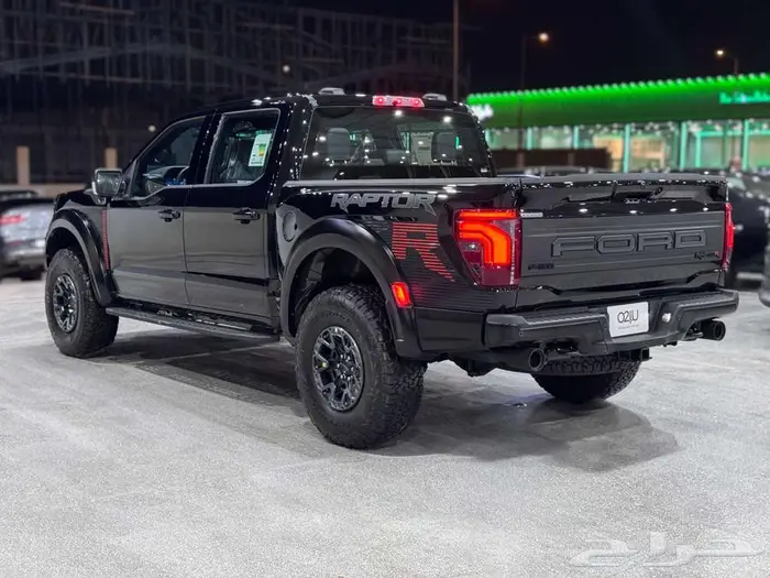 فورد رابتور F-150 R crew Cab موديل 2025 جديد 3