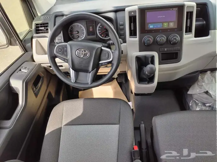 تويوتا باص هايس بضاعة 2025 بنزين قير عادي سعودي 5