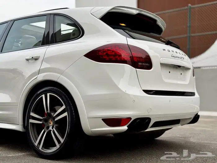 للبيع بورش كايين GTS مالك واحد بدي وكاله 4