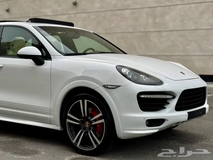 للبيع بورش كايين GTS مالك واحد بدي وكاله 1