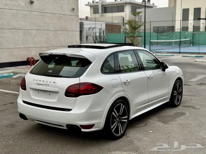 للبيع بورش كايين GTS مالك واحد بدي وكاله 7