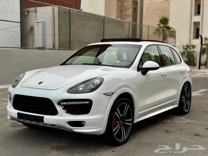 للبيع بورش كايين GTS مالك واحد بدي وكاله 5