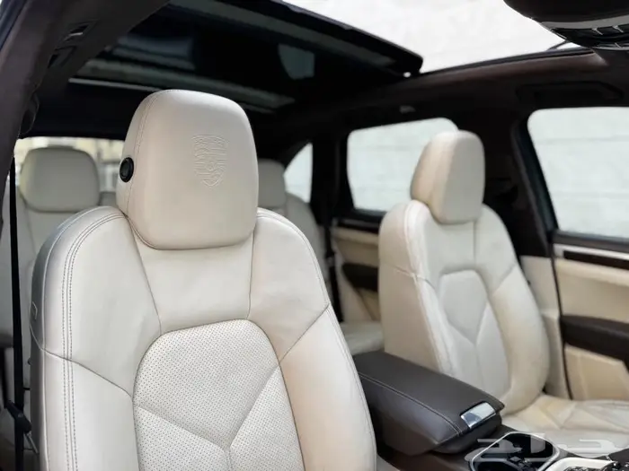 للبيع بورش كايين GTS مالك واحد بدي وكاله 19