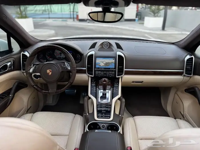 للبيع بورش كايين GTS مالك واحد بدي وكاله 24