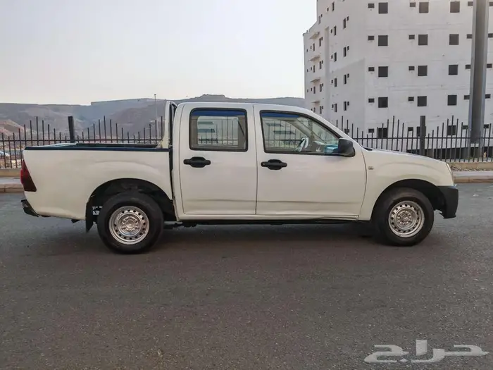 ايسوزو ديماكس 2008 2