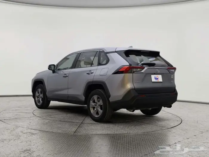 تويوتا راف فور LE 2023 1