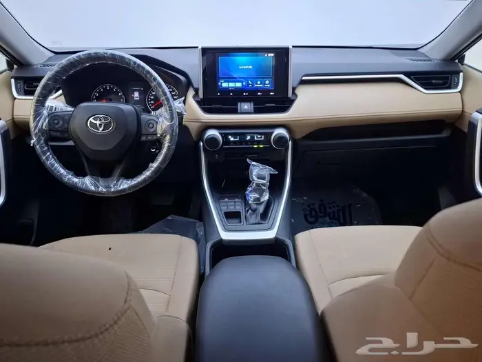 تويوتا راف فور LE 2023 4