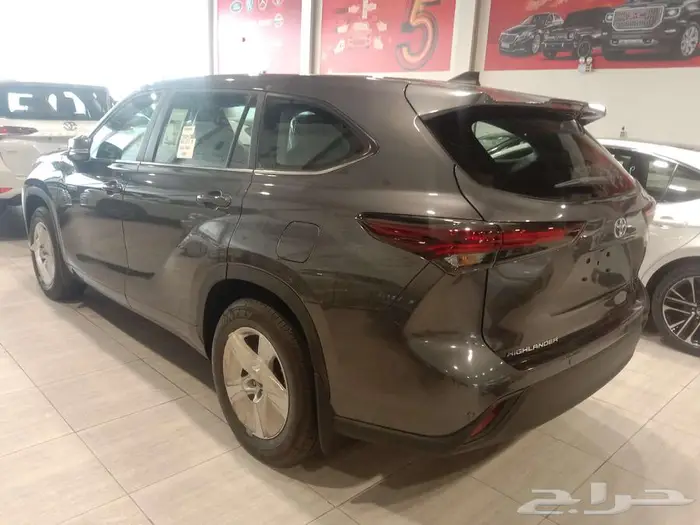 تويوتا هايلاندر 2024 LE هجين استاندر دبل ضمان عبد الطيف جميل 4