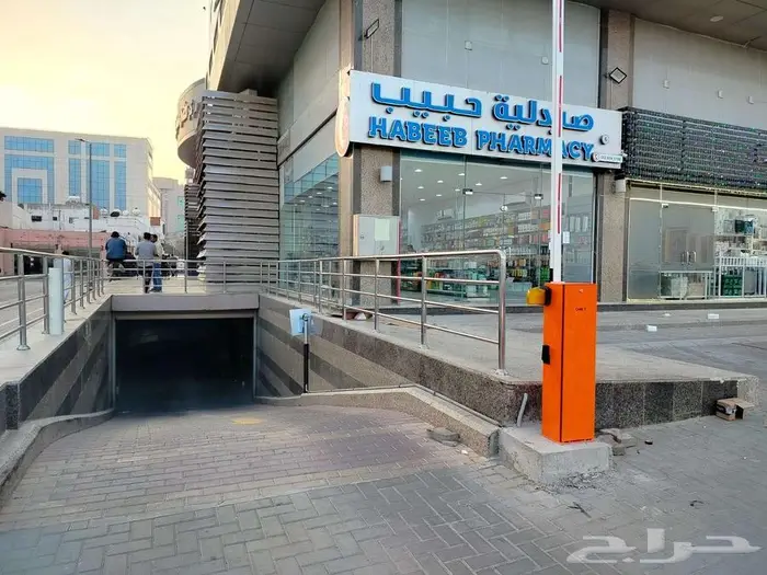 ذراع امني للتحكم في دخول وخروج السيارات من الموقف 4