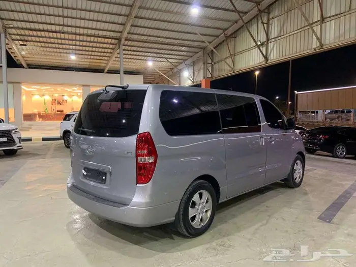 هيونداي H1 مستورد ديزل 2021 قير اتوامتيك شاشه كاميرا 2