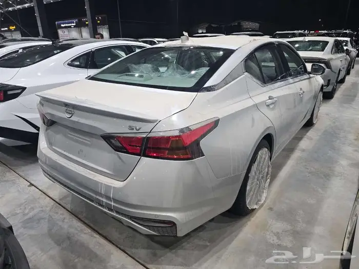 نيسان التيما نص فل SV موديل 2026 سعودي 3