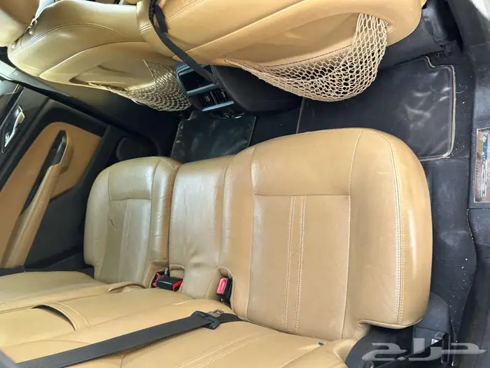 كاد يلاك جيب srx 2015 بحالة ممتازة 13