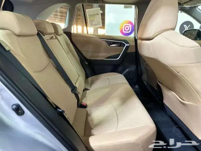 تويوتا راف فور xle بنزين موديل 2025 كاش و أقساط 13