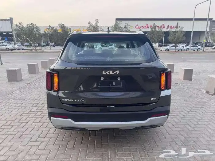 كيا سورنتو استاندر 1.6cc تيربو هايبرد 2024 تصدير مصر 12