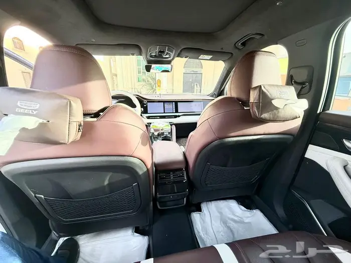 جيلي مونجارو 2023 10