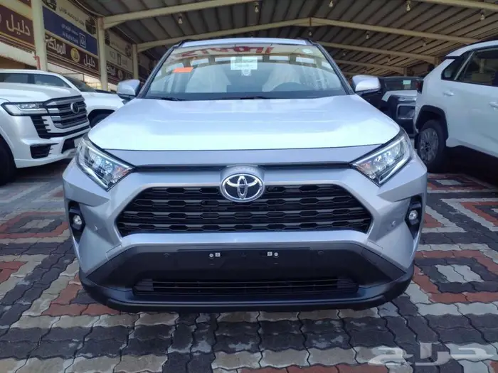 تويوتا راف فور 2025 XLE نص فل عبداللطيف جميل 3