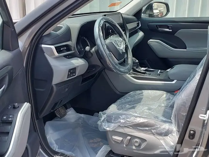 تويوتا هايلاندر GLE نص فل 2025 سعودي 4