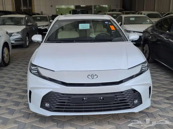 تويوتا كامري LE بنزين 2025- كاش واقساط 0