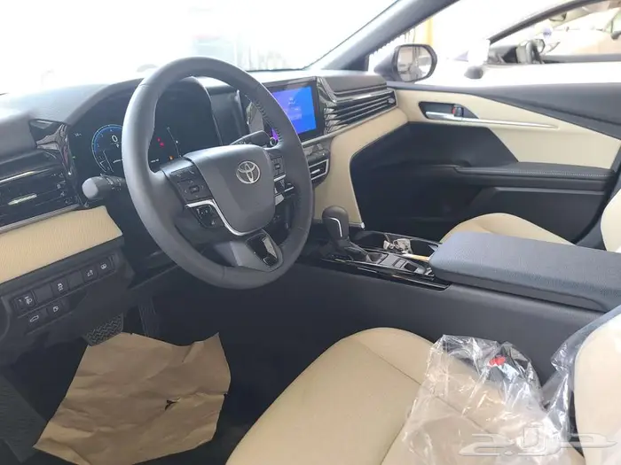 تويوتا كامري LE بنزين 2025- كاش واقساط 11