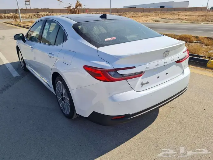 تويوتا تكامري جراندي بنزين 2025 شركة العودة 18