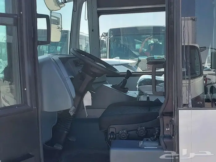 ميتسوبيشي باص روزا 36 راكب ديزل جير عادي خليجي 2026 1