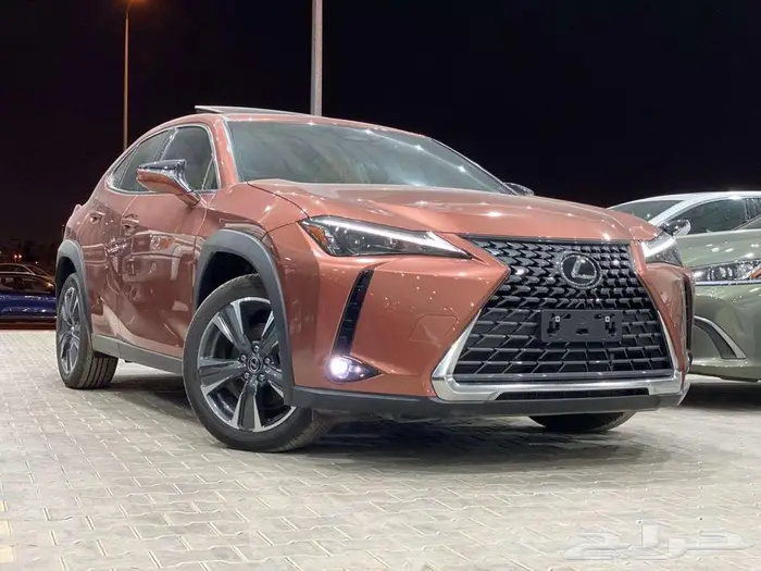 لكزس UX 300 H فل كامل هايبرد 2024 - عرض نهاية العام 1