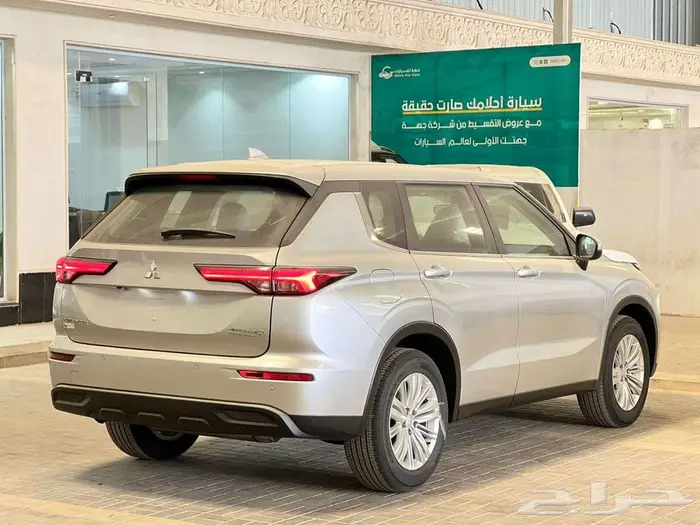 ميتسوبيشي اوتلاندر بدون دبل 5 مقاعد 2025 3