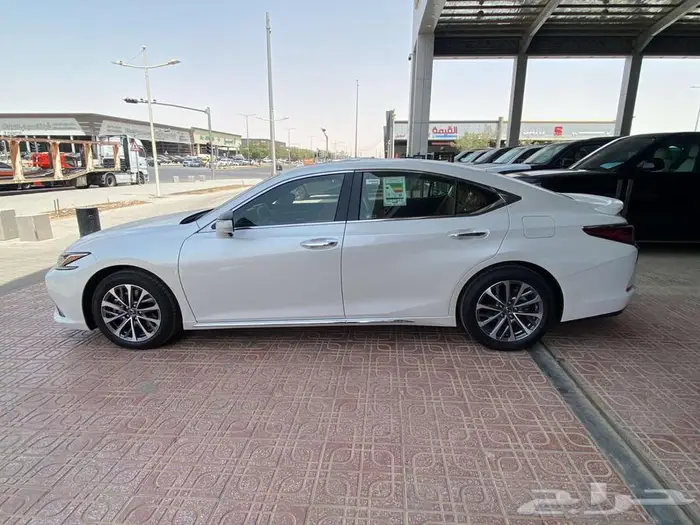 لكزس - ES350 CA - 2025 الساير كويتي جميع الالوان 4