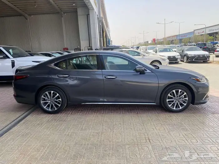 لكزس - ES350 CA - 2025 الساير كويتي جميع الالوان 16