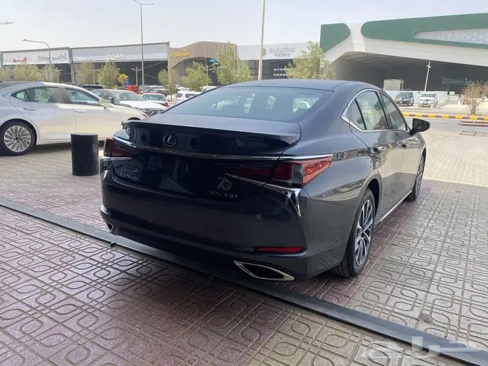 لكزس - ES350 CA - 2025 الساير كويتي جميع الالوان 24