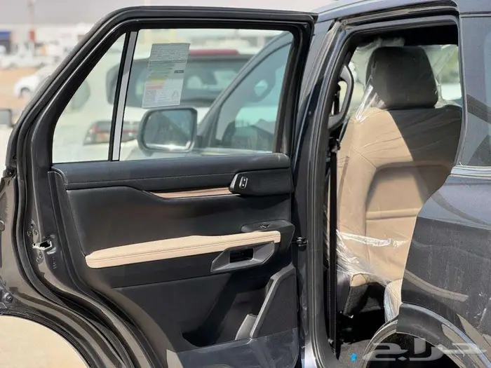 فورد ايفرست 2025 فل كامل - دبل (عازل حراري مجاني) 11