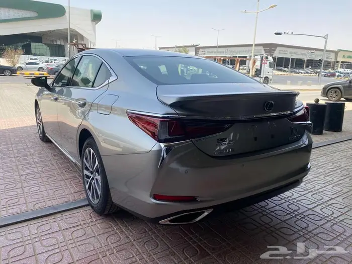 لكزس - ES350 CA - 2025 الساير كويتي جميع الالوان 37