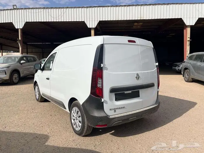 رينو اكسبرس 2024 نقد وتقسيط 3