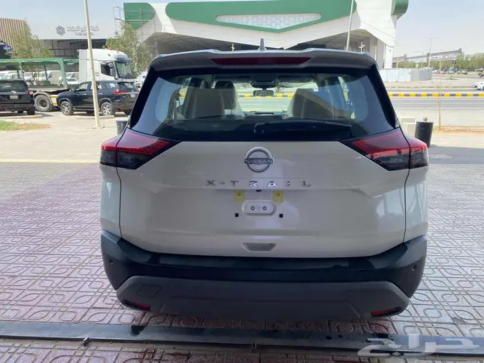 نيسان اكس تريل 2025 SVدبل جديد اصفار سعودي 15